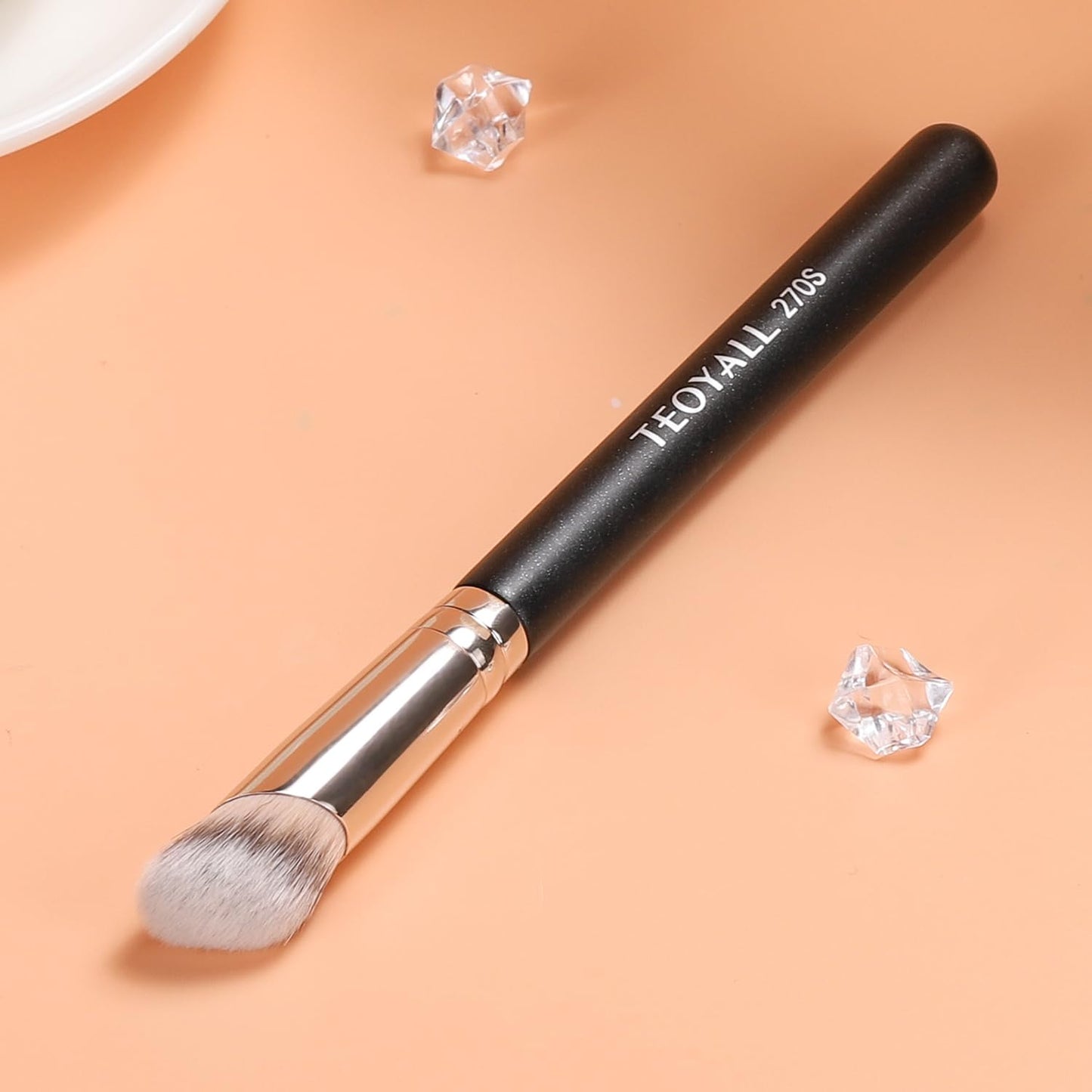 under Eye Concealer Brush, Angled Contour Brush Synthetic Kabuki Brush for Concealing Blending Setting Buffing with Liquid, Cream and Powder Cosmetic (270S)